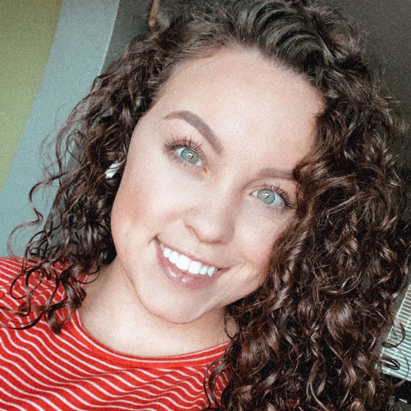 Meet your Posher, Lindsay - Picture 1 of 1